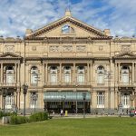 Fachada_del_Teatro_Colón_en_Buenos_Aires,_Argentina