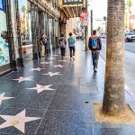 54470560-hollywood-blvd-los-ángeles-california-16-01-2016-vista-del-bulevar-de-hollywood-al-atardecer